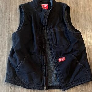 Milwaukee Men's Large Black Heavy-Duty Sherpa-Lined Vest
